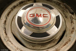 Opposition Motors 1977 GMC Sierra Grande&nbsp;(5)