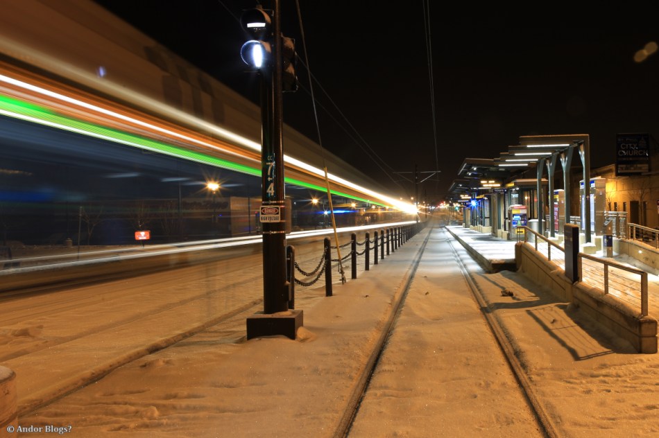 Trains on University Ave © Andor